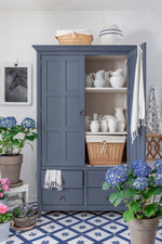 Load image into Gallery viewer, Homestead House Milk Paint Kurbits Indigo linen cupboard with cintrast cream interior
