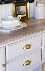 Load image into Gallery viewer, Homestead House Milk Paint Gustavian White close up painted unit
